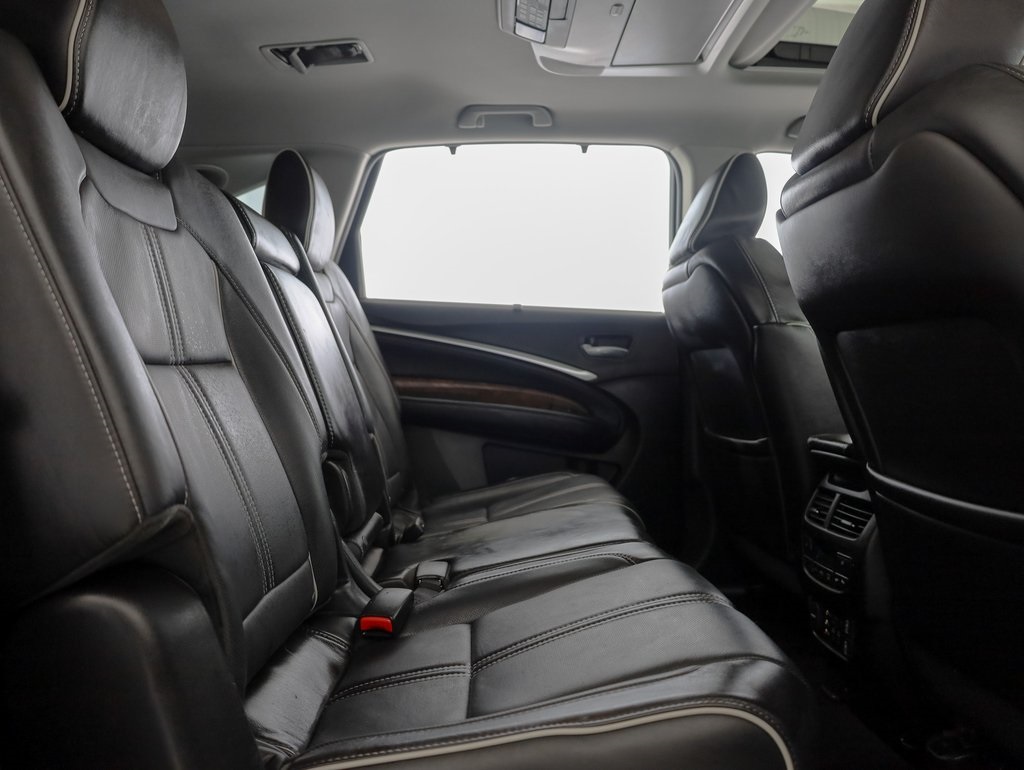 Vehicle image 11 of 41