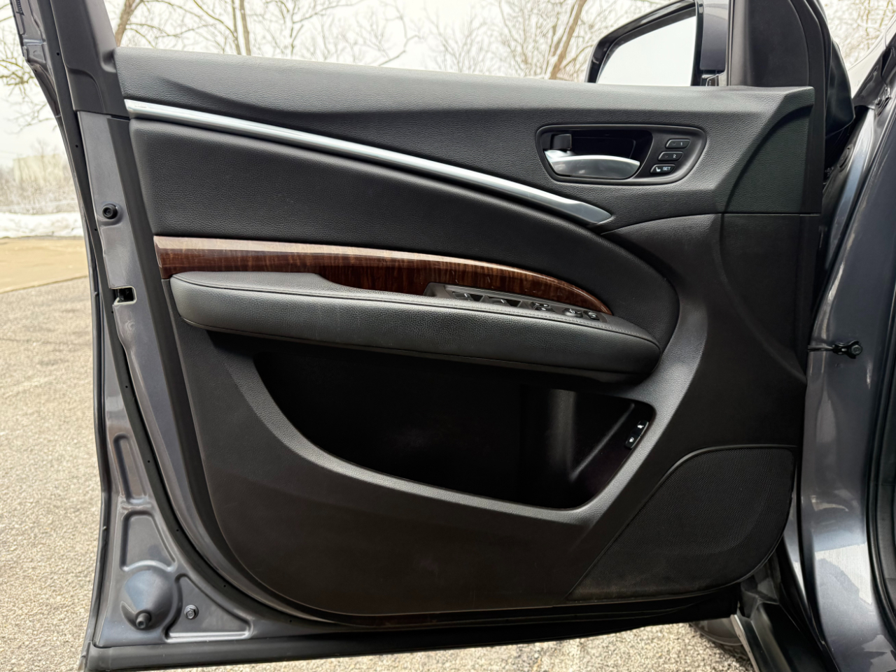 2020 Acura MDX Base Image 27 of 32