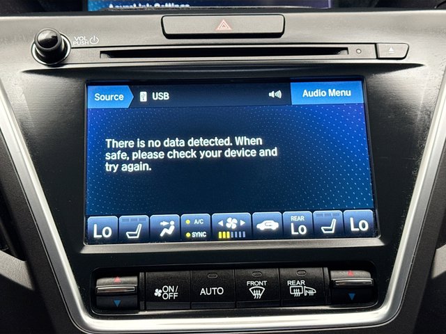 Vehicle image 13 of 18