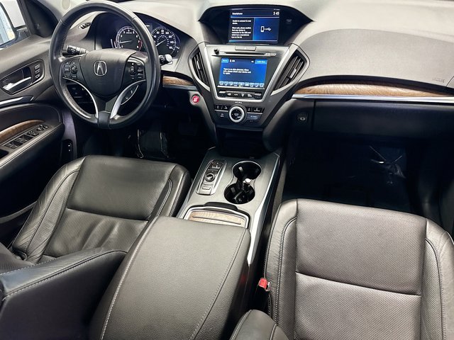 Vehicle image 17 of 18