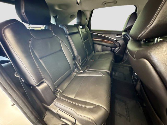 Vehicle image 7 of 18