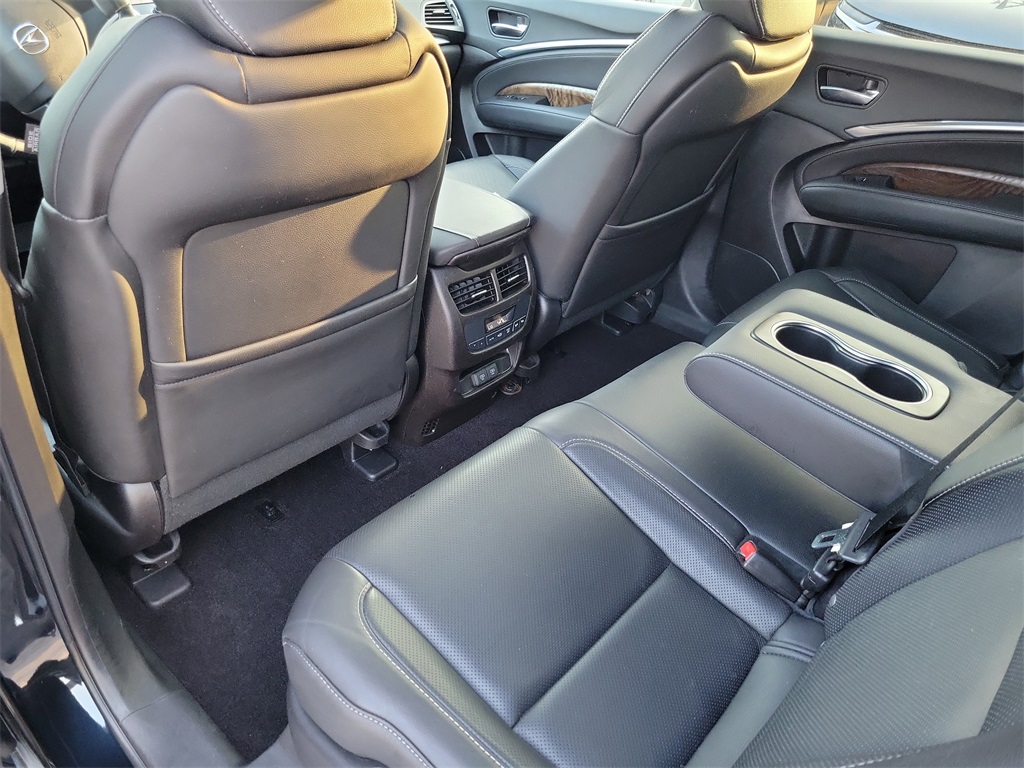 Vehicle image 11 of 35