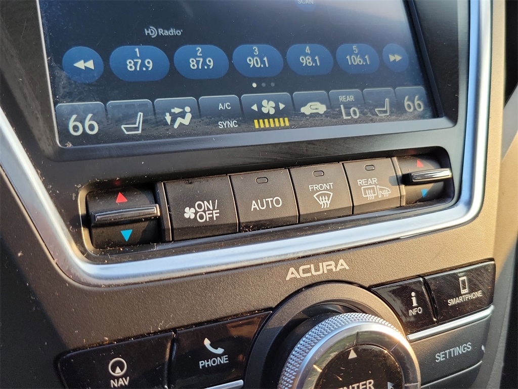 Vehicle image 34 of 35