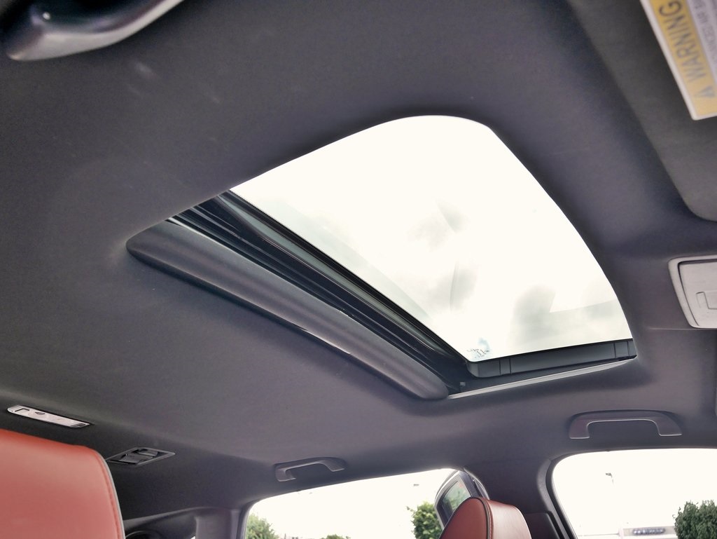 Vehicle image 37 of 39