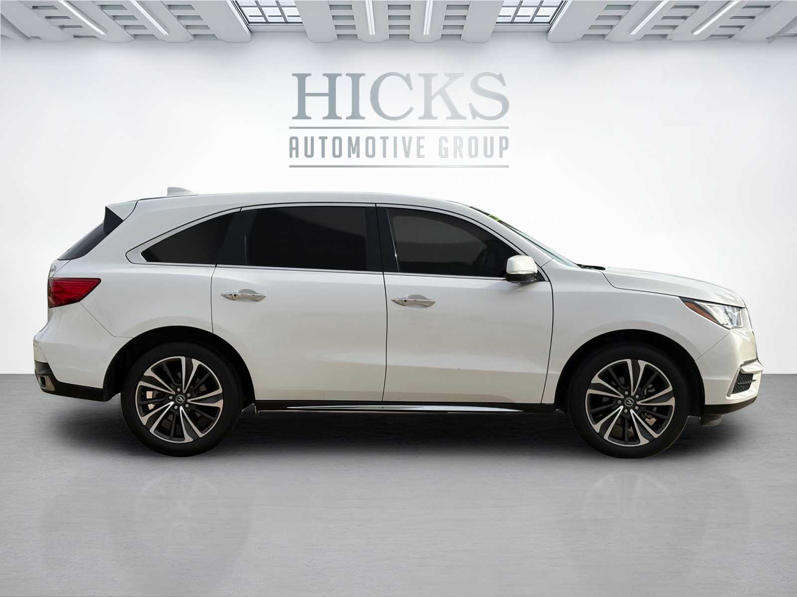 Vehicle image 4 of 24