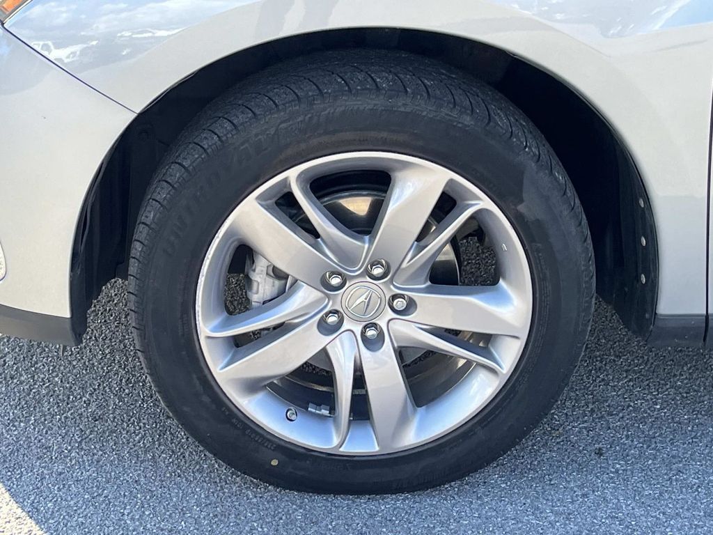 2020 Acura RDX Advance Image 9 of 38