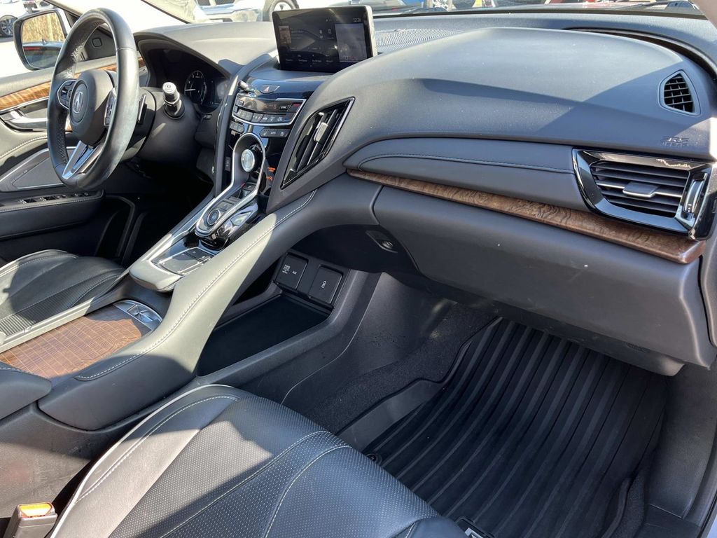 2020 Acura RDX Advance Image 16 of 38