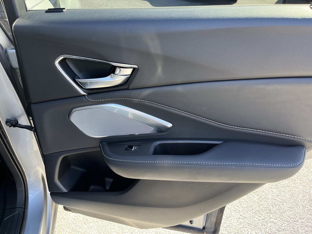 2020 Acura RDX Advance Image 28 of 38