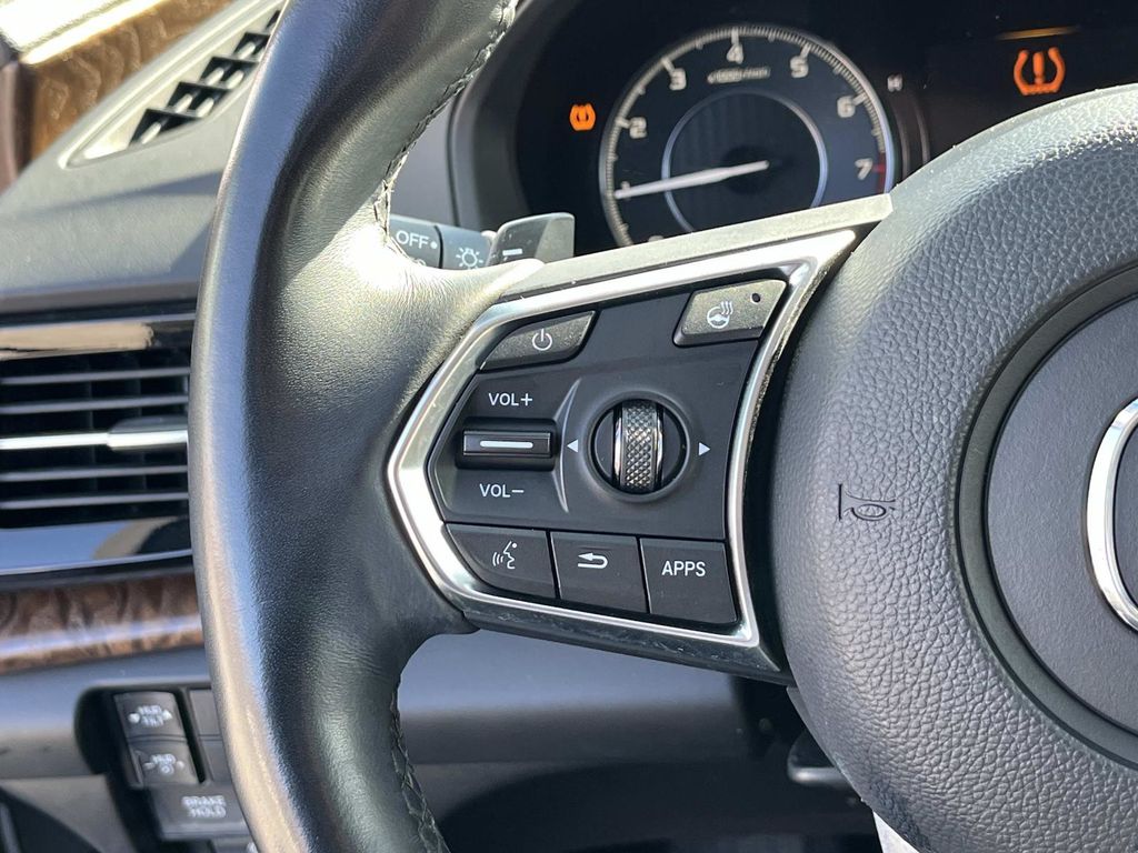 2020 Acura RDX Advance Image 17 of 38