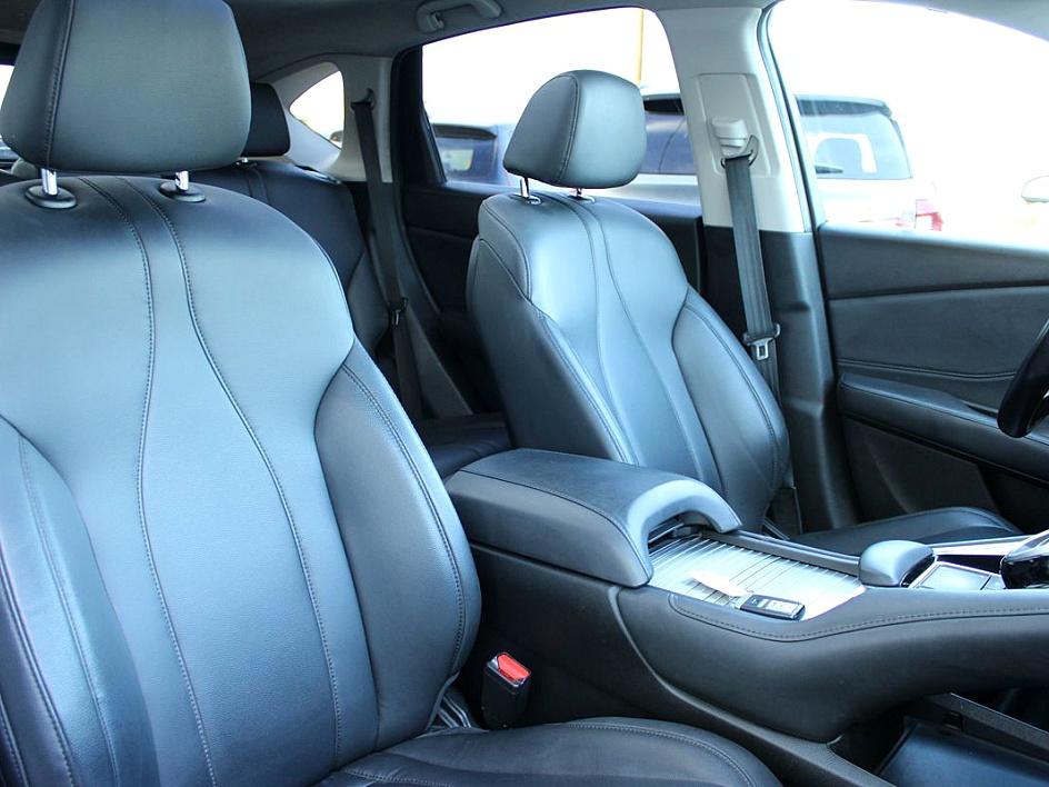 Vehicle image 21 of 21