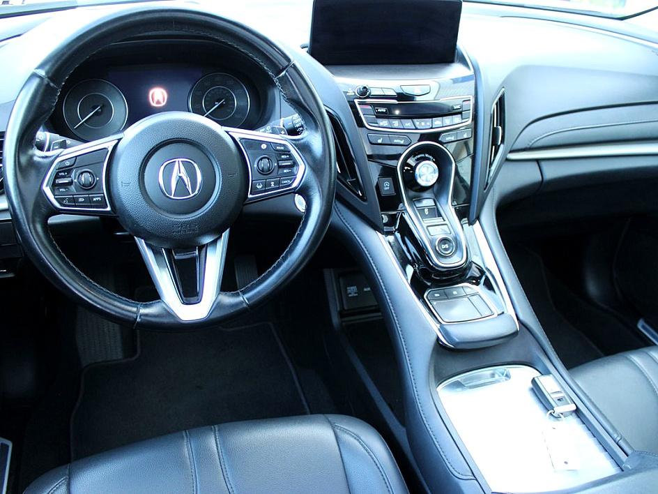 Vehicle image 13 of 21