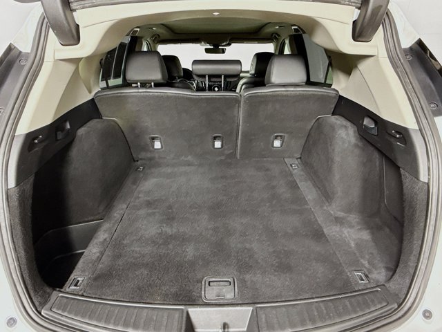 Vehicle image 10 of 35