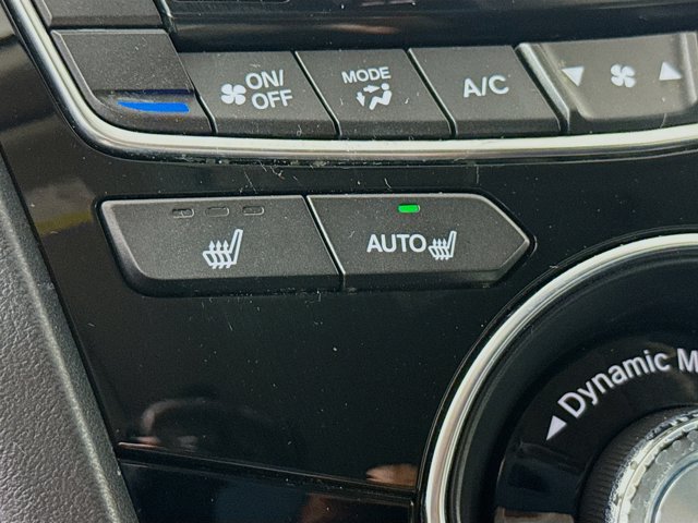 Vehicle image 27 of 35