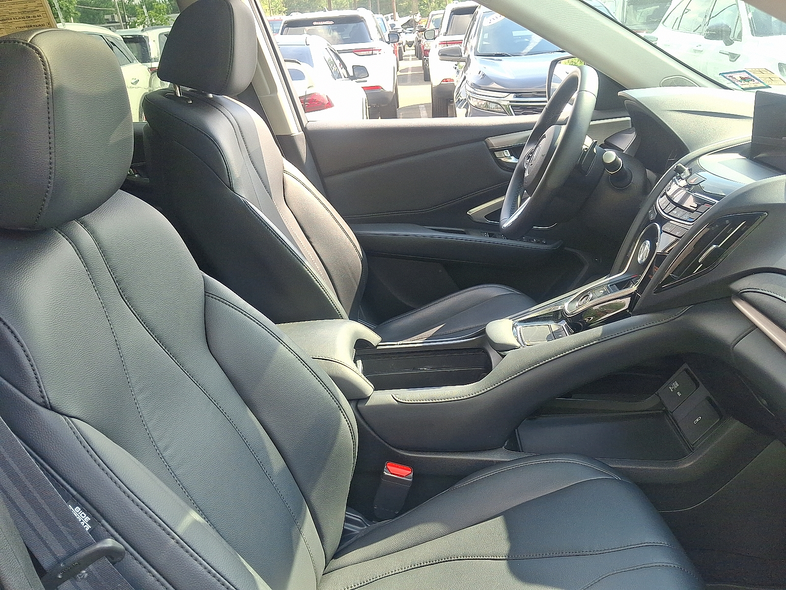 Vehicle image 12 of 32
