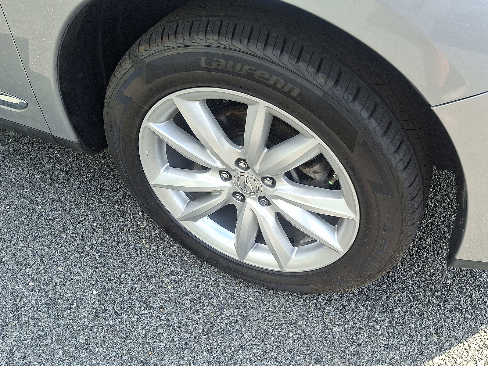 Vehicle image 8 of 32