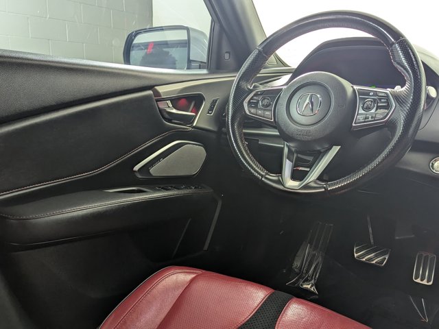 Vehicle image 10 of 21