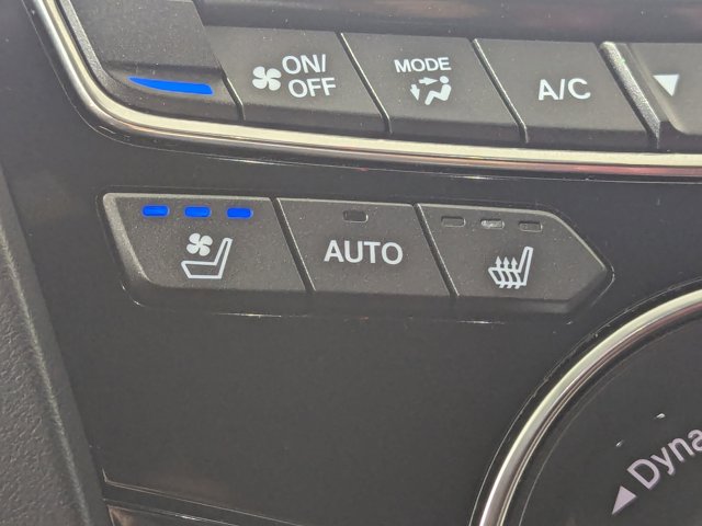 Vehicle image 21 of 21