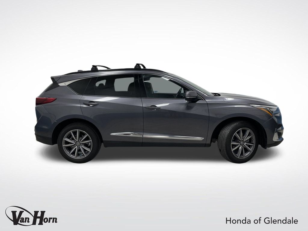 Vehicle image 4 of 42
