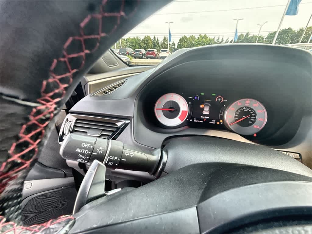 Vehicle image 26 of 36