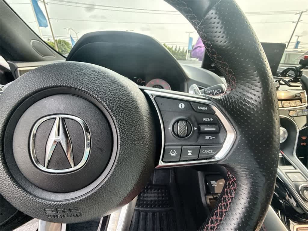 Vehicle image 24 of 36