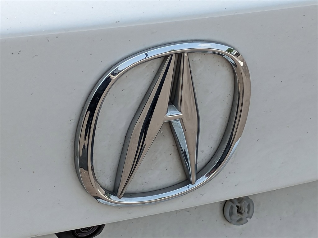 Vehicle image 9 of 34