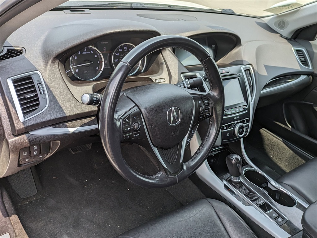 Vehicle image 11 of 34