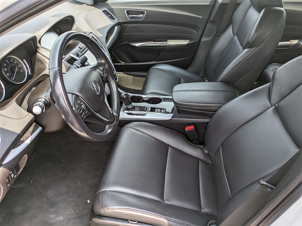 Vehicle image 12 of 34