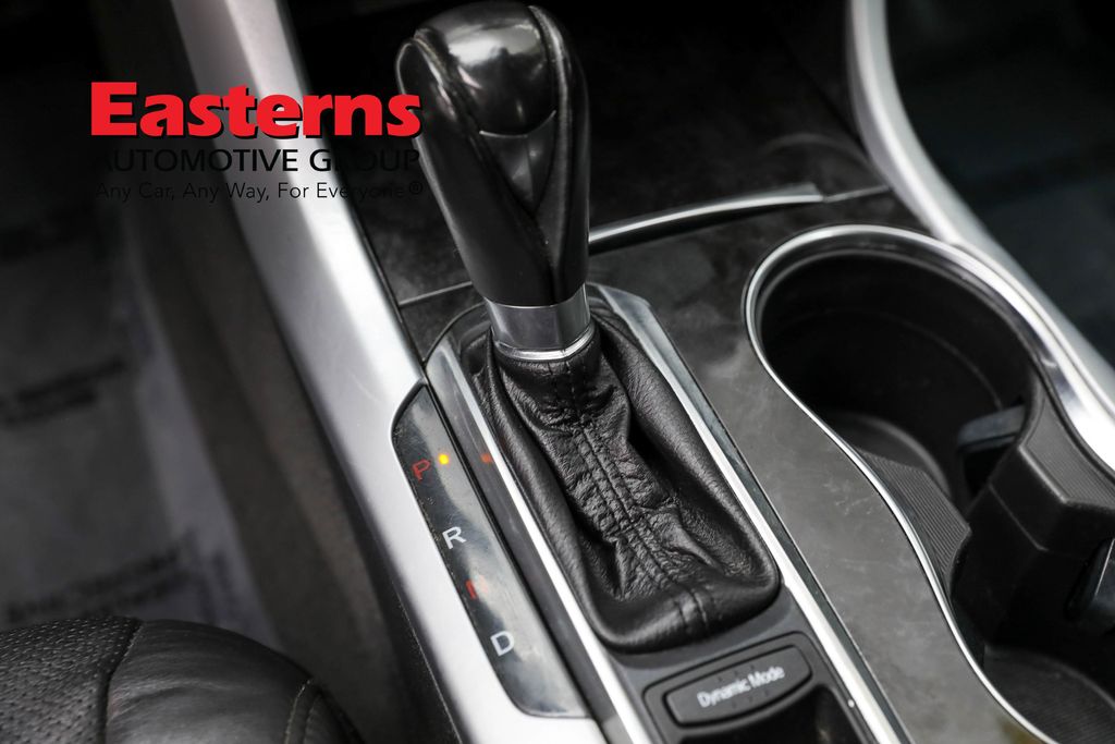 Vehicle image 43 of 62