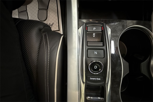 Vehicle image 22 of 27