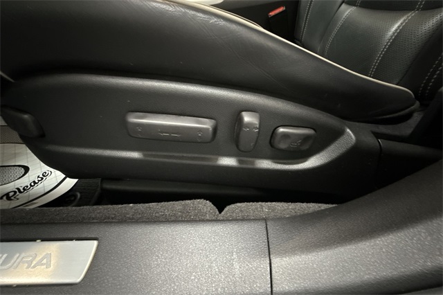 Vehicle image 26 of 27