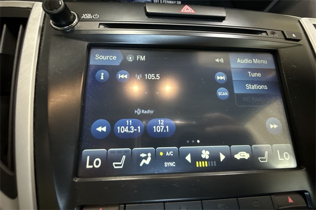 Vehicle image 20 of 27