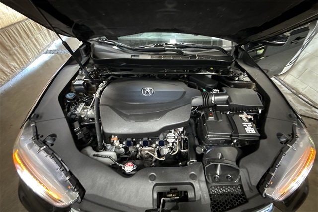 Vehicle image 10 of 27