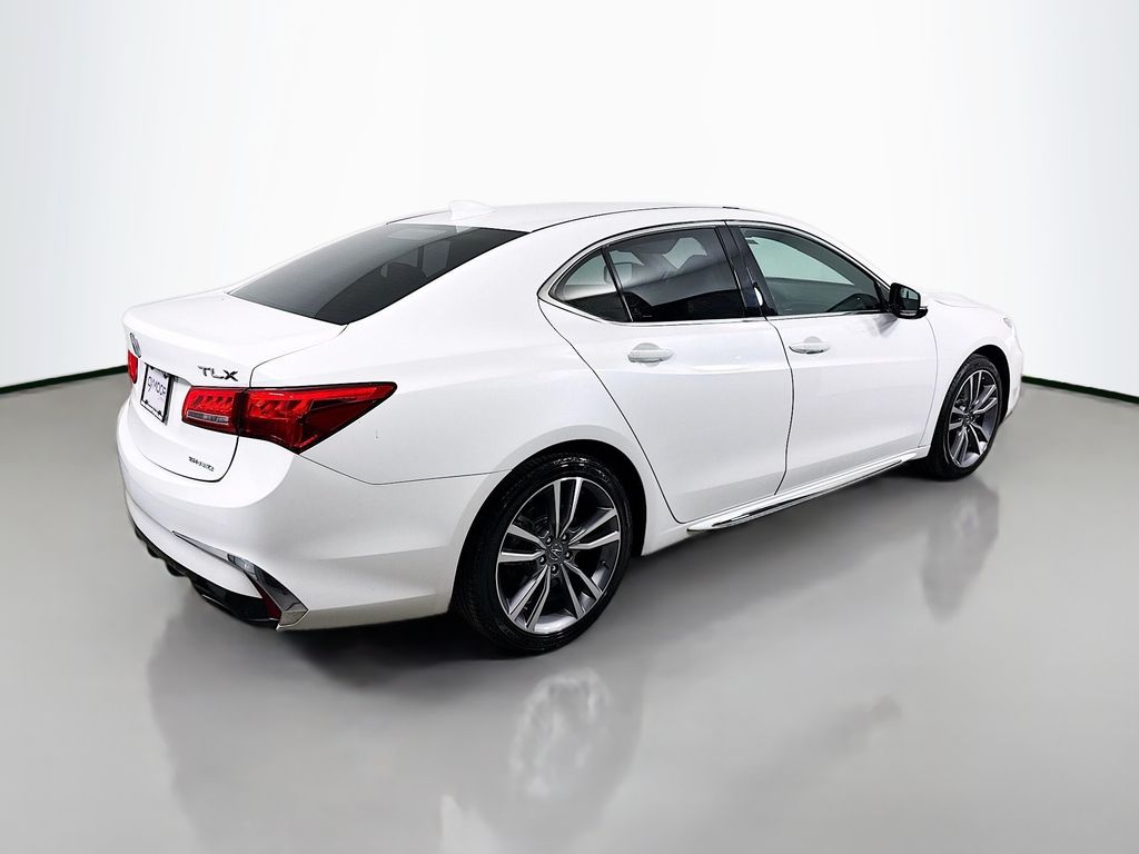 Vehicle image 5 of 31