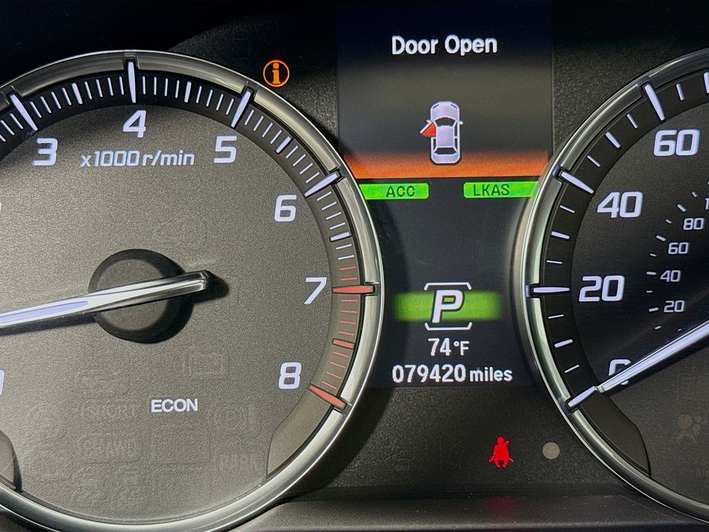 Vehicle image 12 of 31