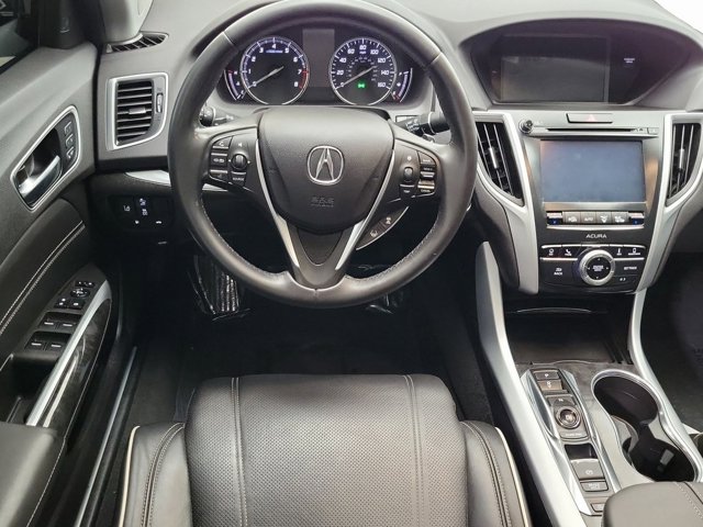 Vehicle image 12 of 24