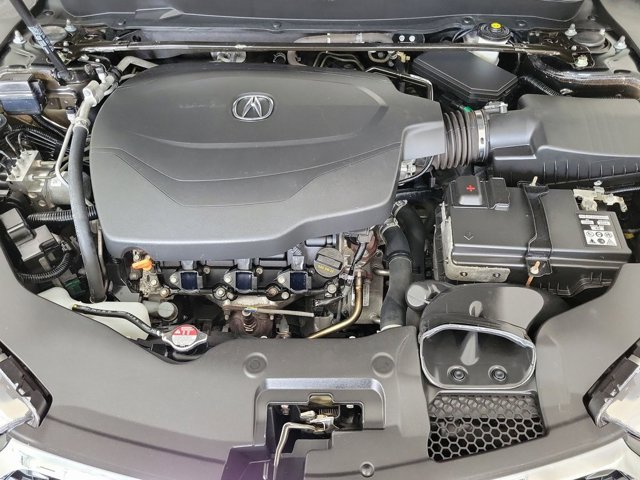 Vehicle image 4 of 24