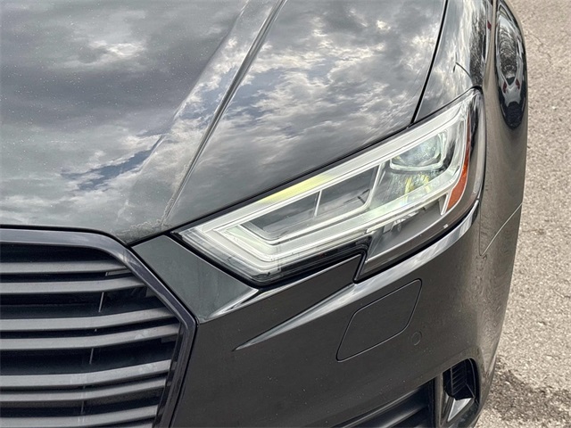 Vehicle image 9 of 31