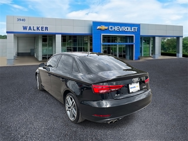 Vehicle image 6 of 31