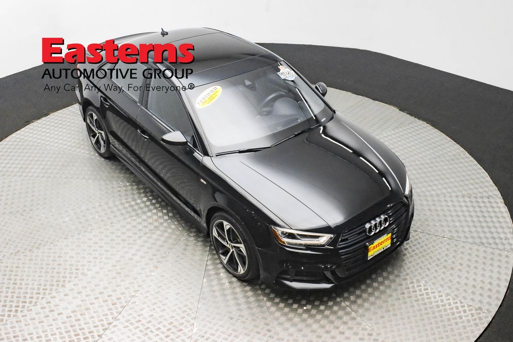 Vehicle image 14 of 62