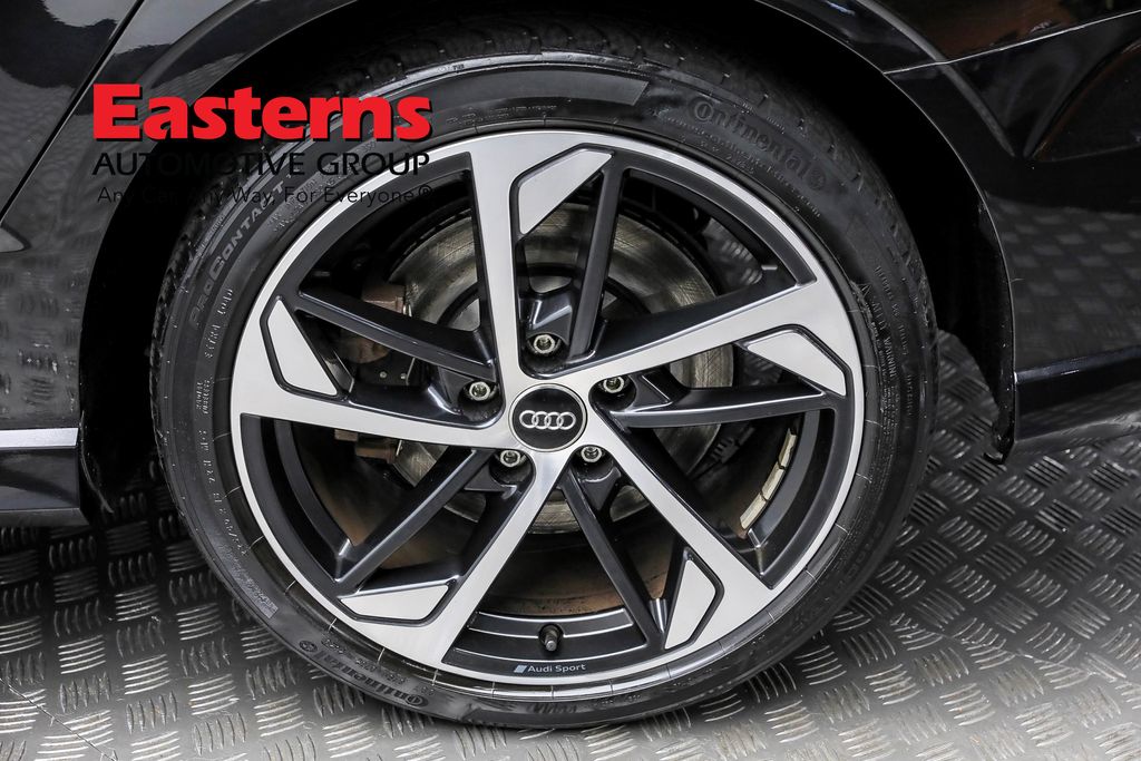 Vehicle image 39 of 62