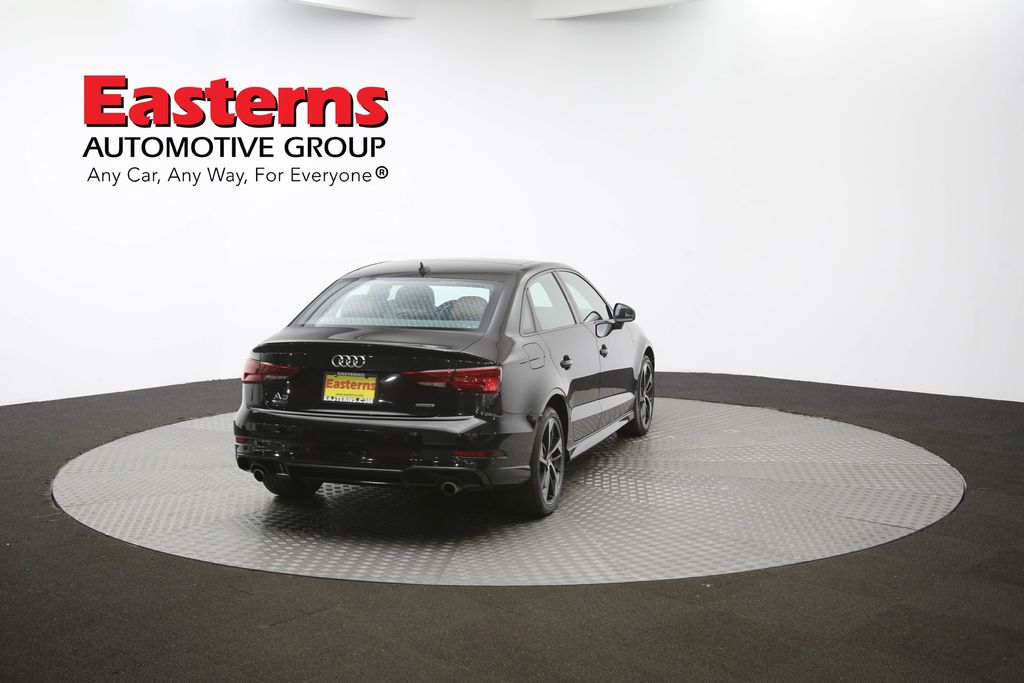 Vehicle image 21 of 62
