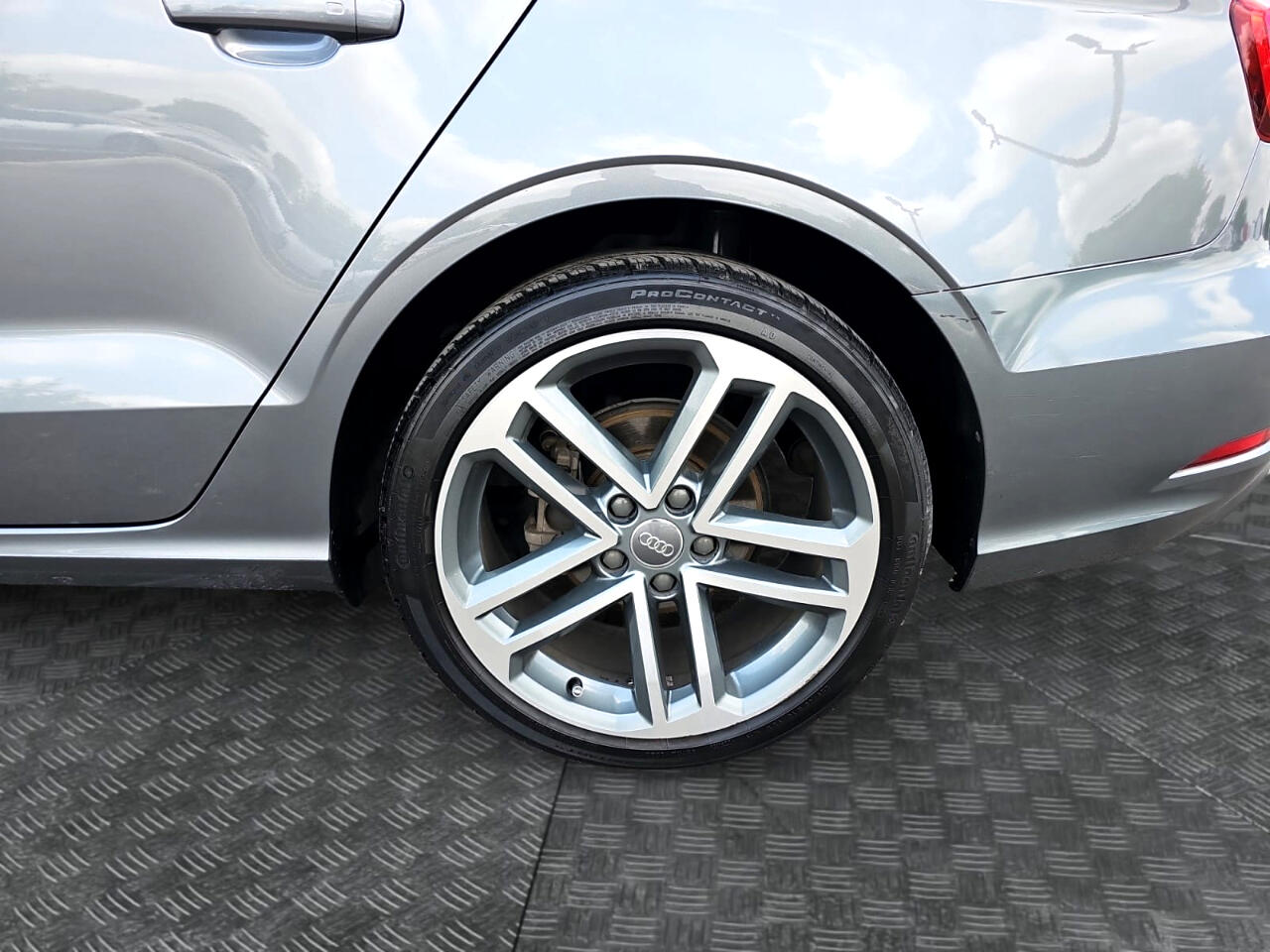Vehicle image 15 of 23