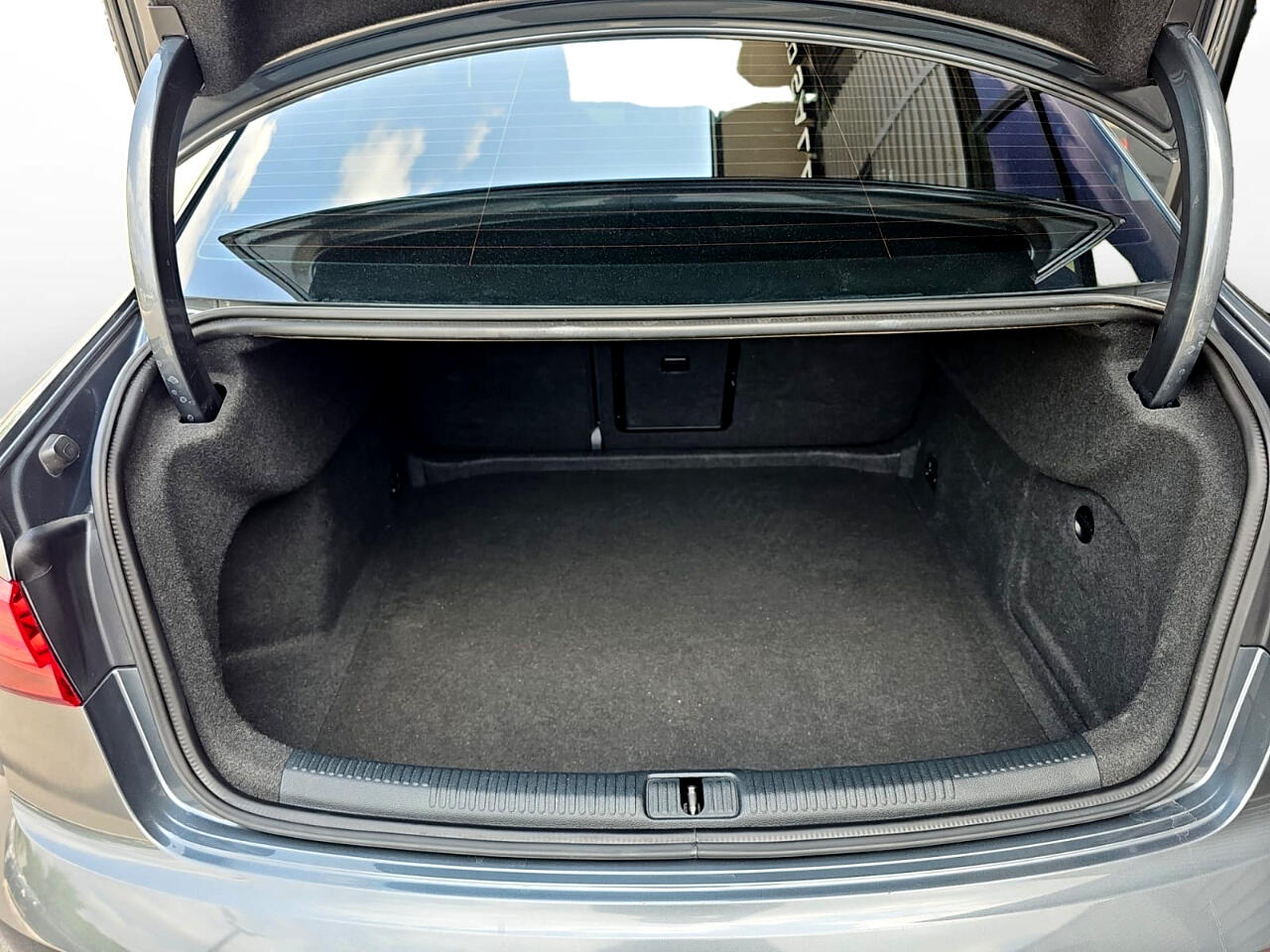 Vehicle image 23 of 23