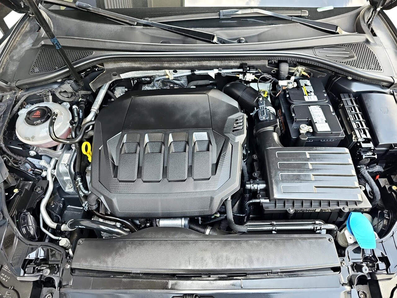 Vehicle image 16 of 23