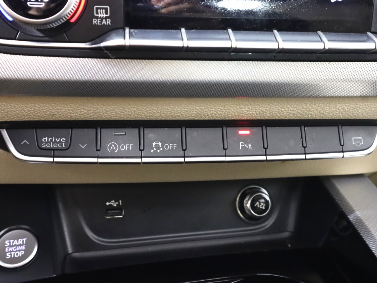 2020 Audi A4 Premium Plus Image 24 of 42