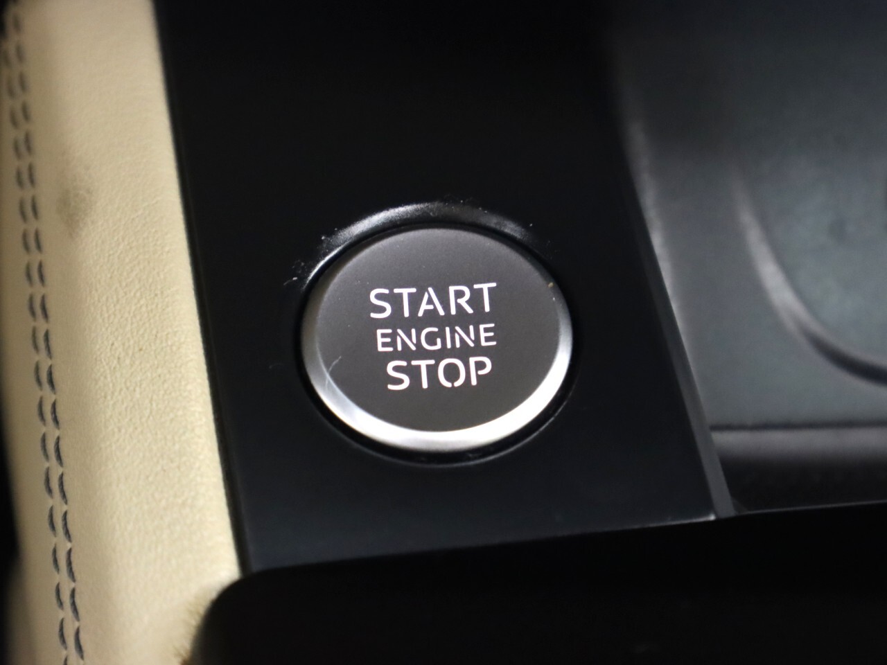 2020 Audi A4 Premium Plus Image 36 of 42