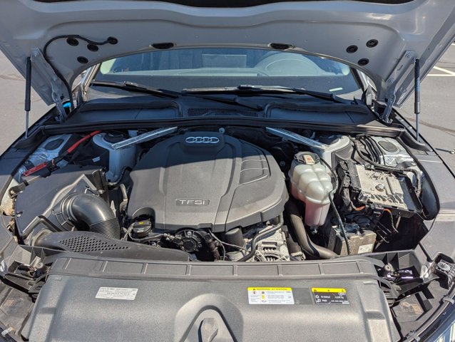 Vehicle image 26 of 28