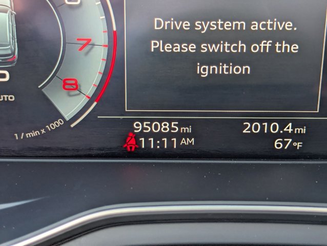 Vehicle image 14 of 28