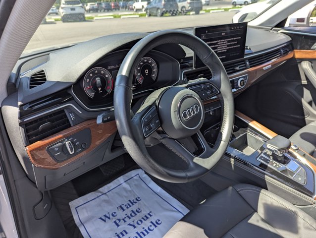 Vehicle image 7 of 28