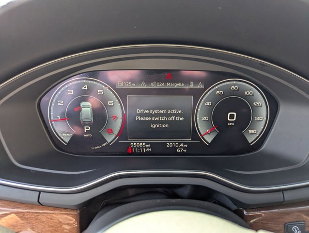 Vehicle image 13 of 28